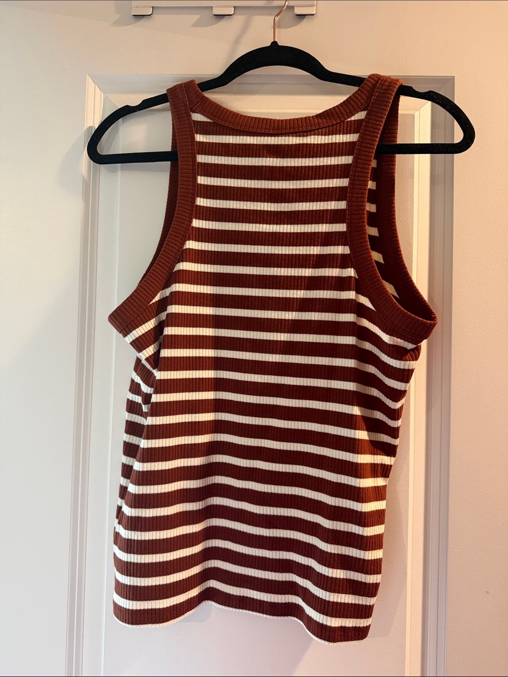 GAP Ribbed Striped Tank - Rust and Cream - Picture 3 of 3